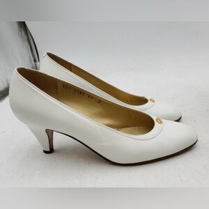 GUCCI VINTAGE AUTHENTIC RARE DÉCOLLETÉ WHITE KITTEN PUMPS SIZE 37 B